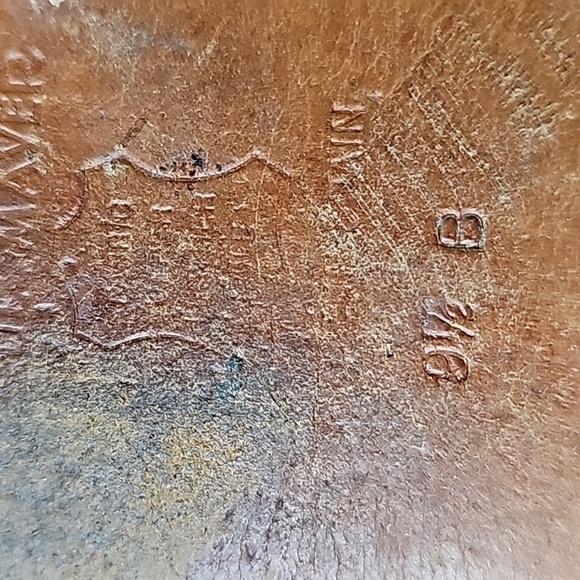 Paul Mayer white leather slip on sandles. 9.5 B. Made in Spain. - Picture 7 of 7